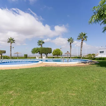 Rentafive Piscina Terraza Aa
